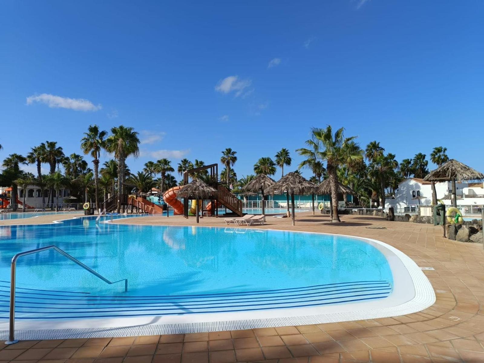 Apartamentos Gala Corralejo Ngoại thất bức ảnh